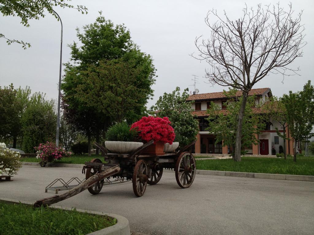Agriturismo Nonis San Vito al Tagliamento Eksteriør bilde